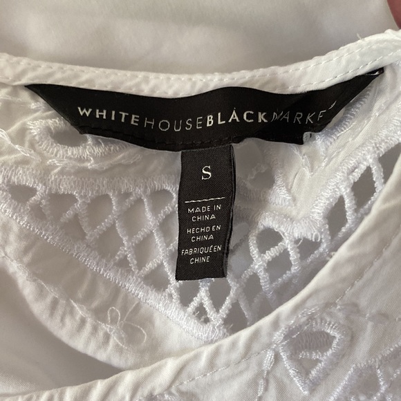 WHBM white cap sleeve lace front top with back button closure size Small - Picture 4 of 5